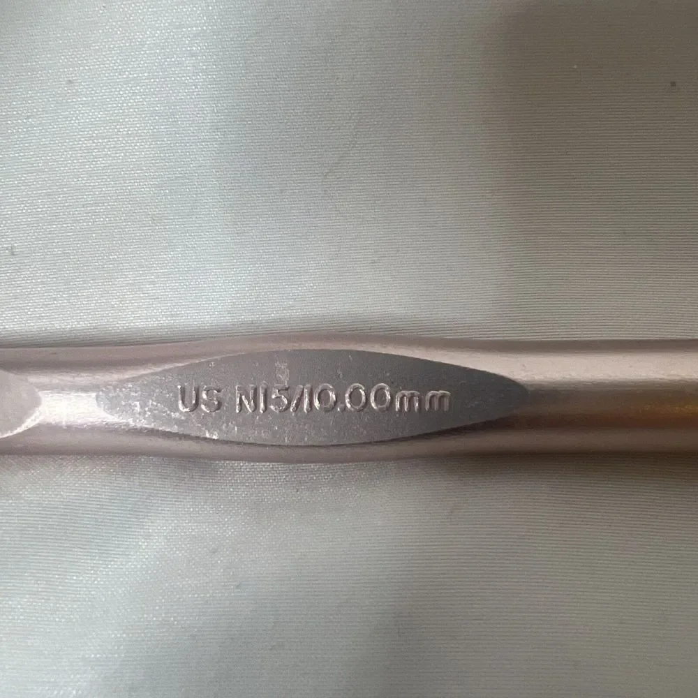 Boye & Susan Bates Crochet‎ Hooks Lot Of 6 Various Sizes